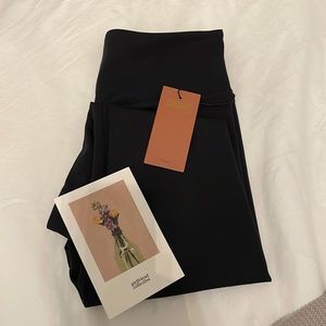 Girlfriend Collective Black Luxe Legging 28.5”, Size Large